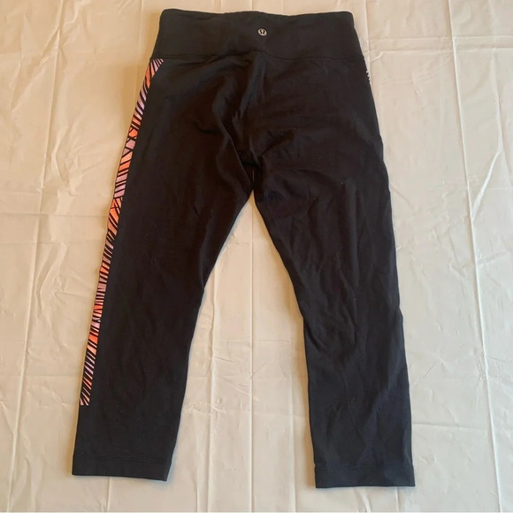 ๐ฉฐ Elevate Your  Workout in Lululemon Legging Capris - Women's Size 4 ๐๏ธโโ๏ธ - Picture 7 of 9